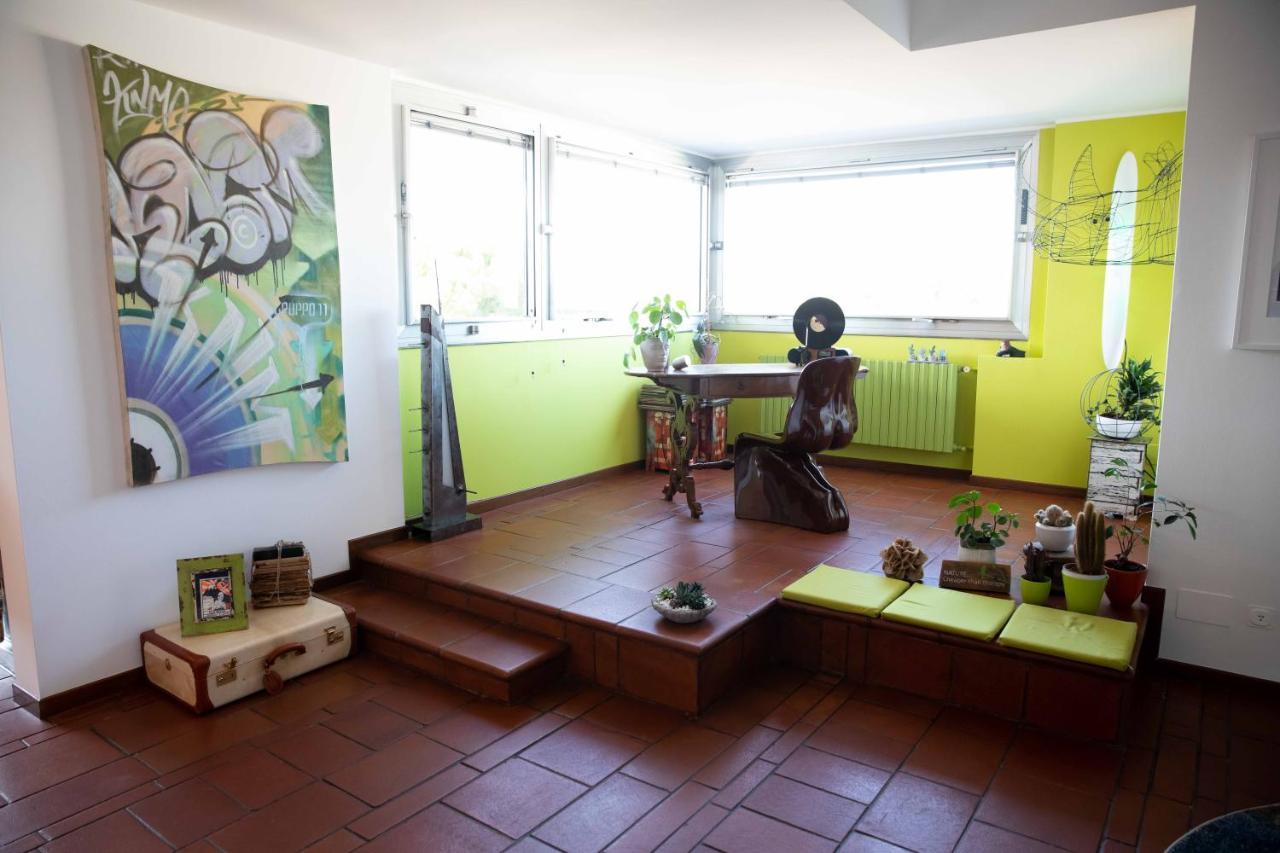 Sound Of Colors - Art Design Apartment 代森扎诺-德尔加达 外观 照片