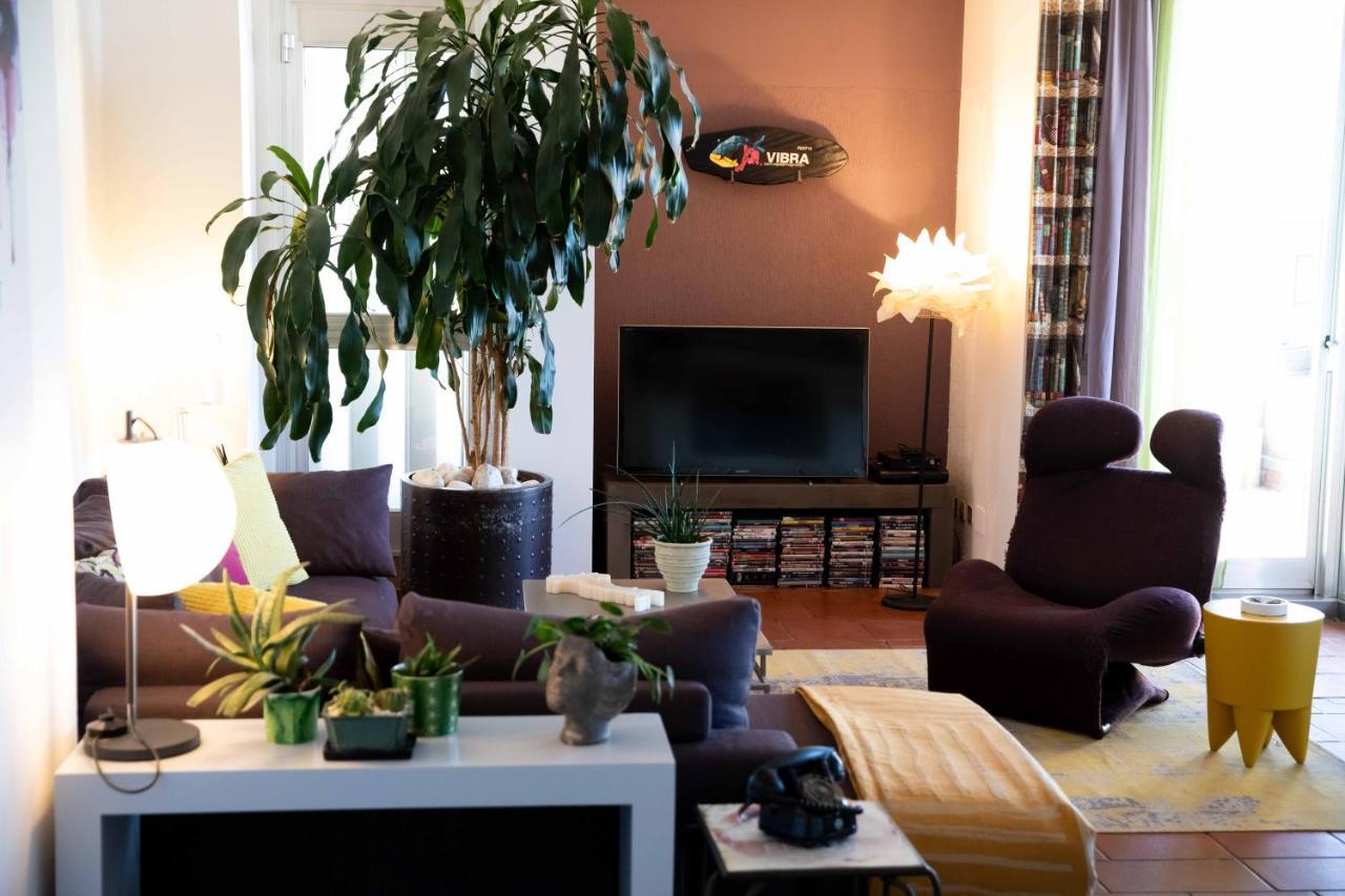 Sound Of Colors - Art Design Apartment 代森扎诺-德尔加达 外观 照片